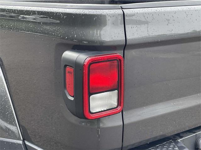 used 2022 Jeep Gladiator car, priced at $30,981