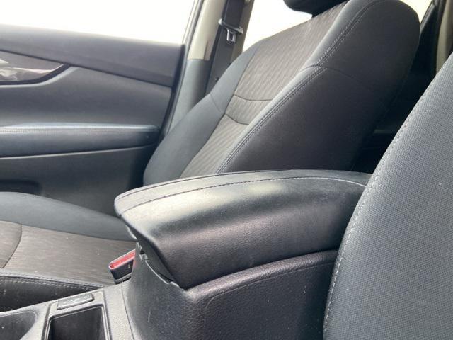 used 2019 Nissan Rogue car, priced at $17,808