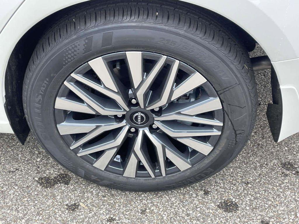 new 2025 Nissan Altima car, priced at $30,418