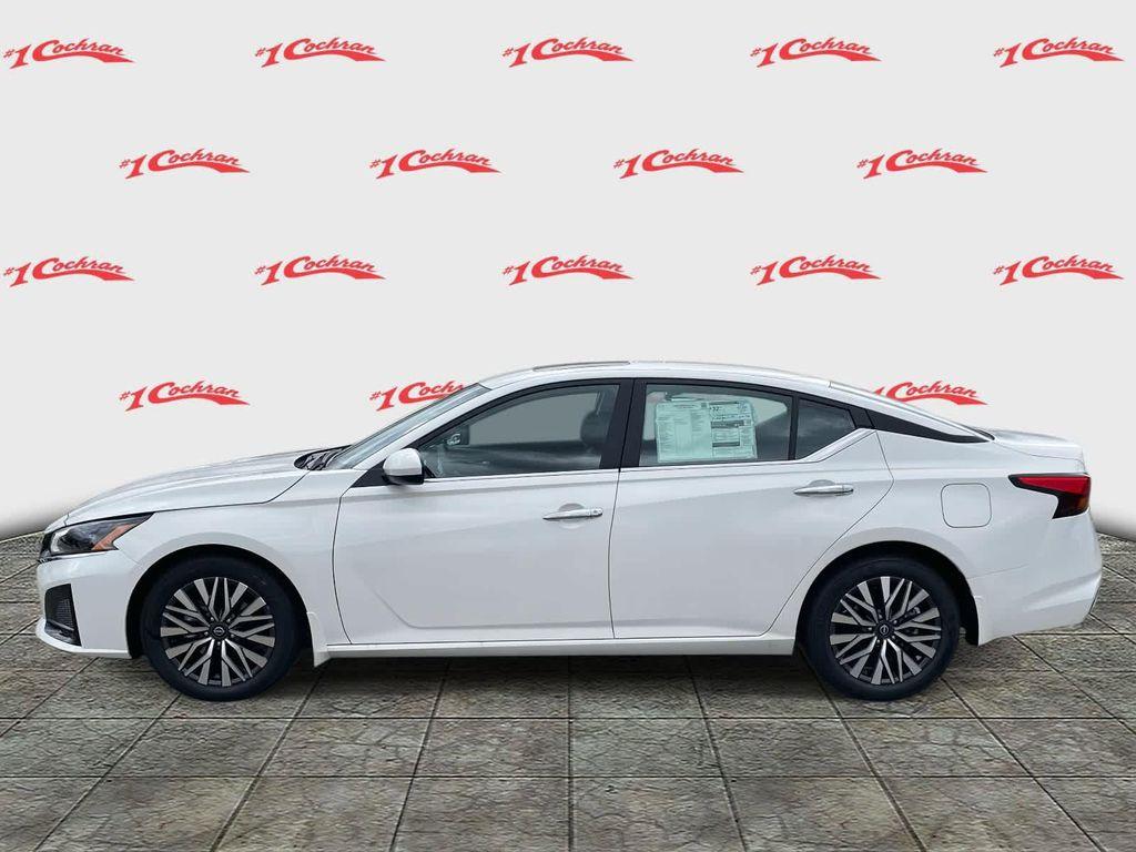 new 2025 Nissan Altima car, priced at $30,418