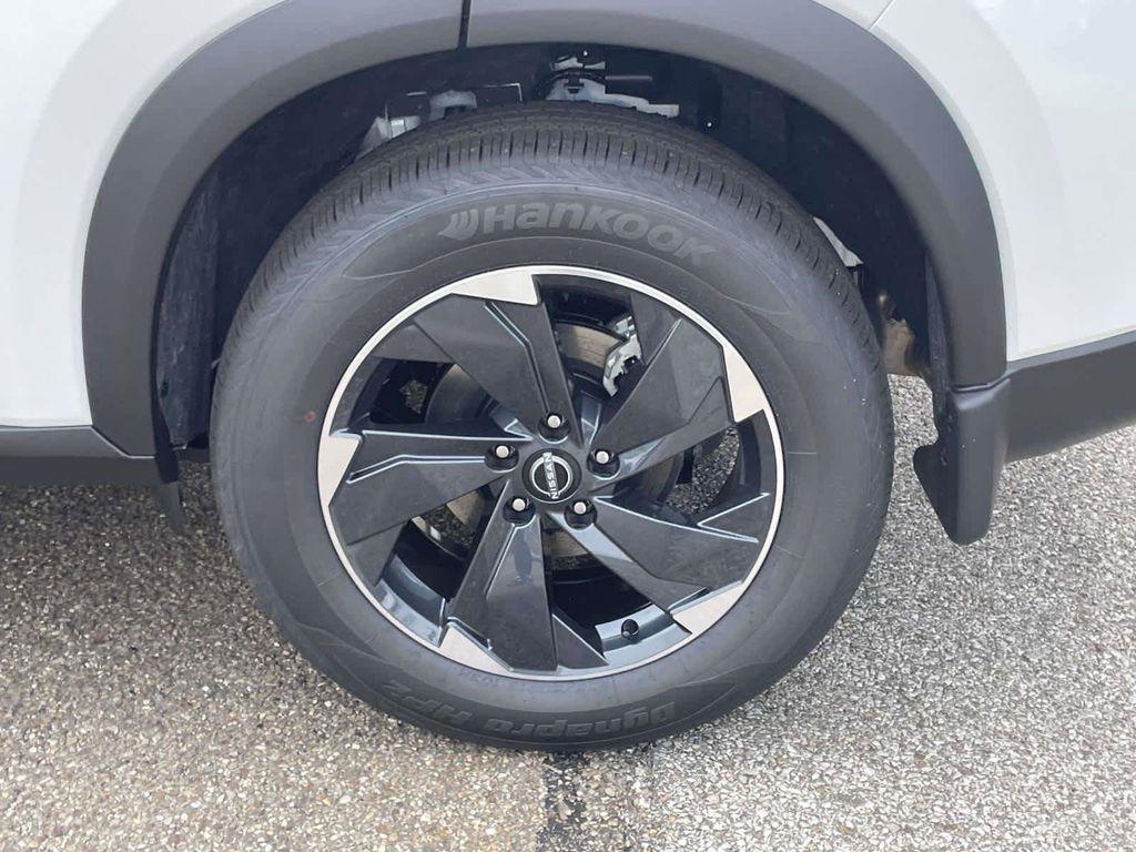 new 2026 Nissan Rogue car, priced at $33,413