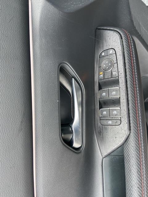 new 2025 Nissan Kicks car, priced at $28,989