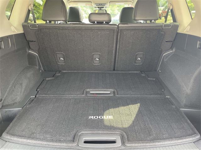used 2024 Nissan Rogue car, priced at $34,932