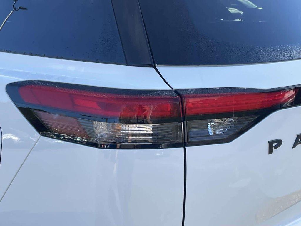 new 2025 Nissan Pathfinder car, priced at $38,657