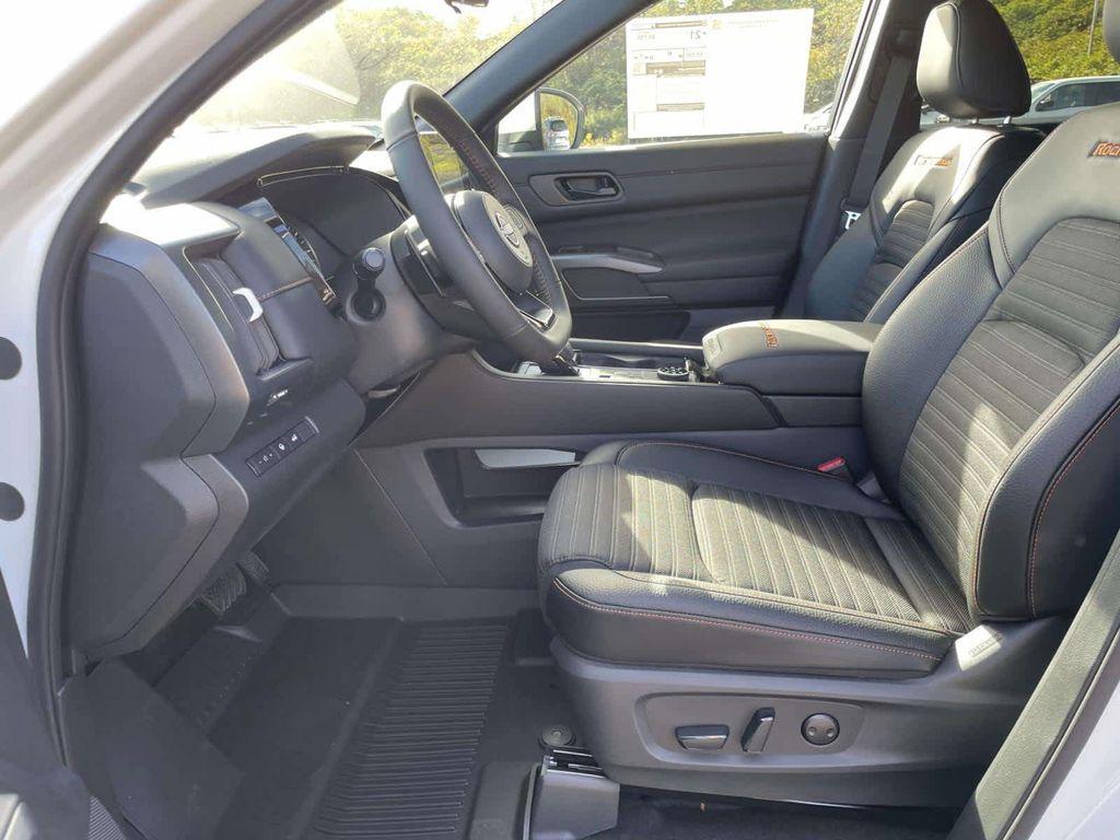 new 2025 Nissan Pathfinder car, priced at $38,657