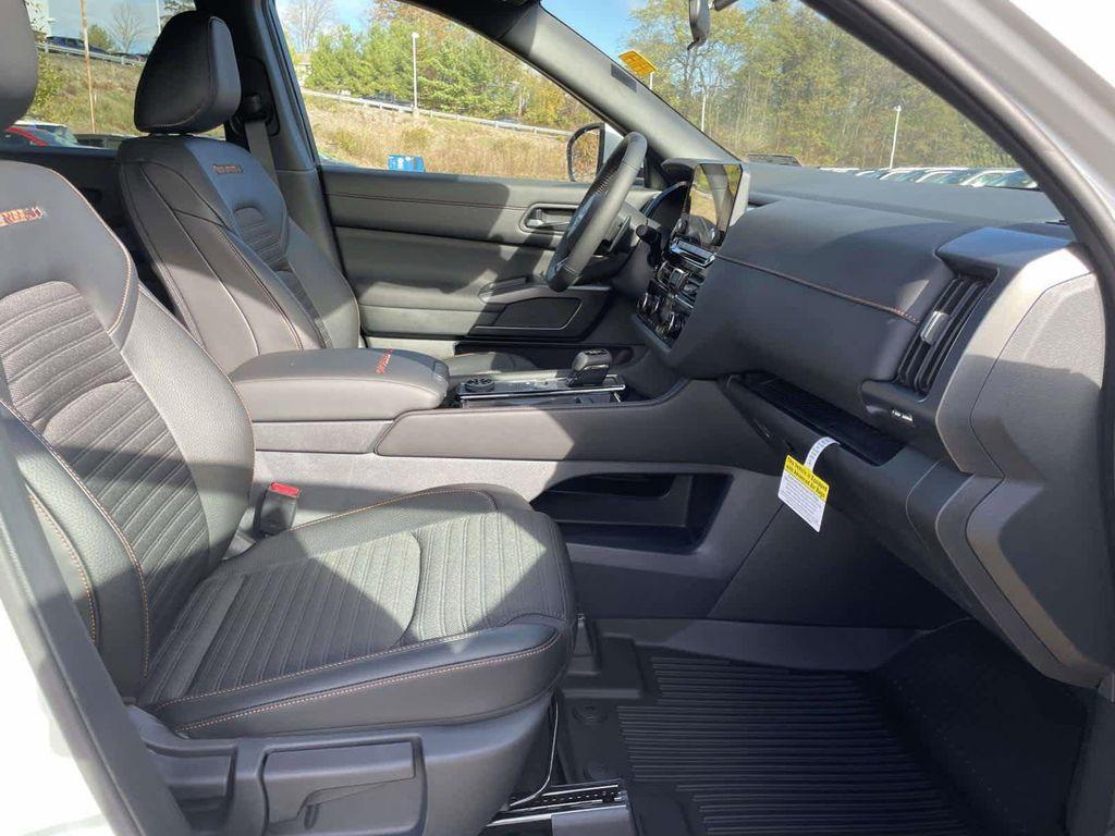 new 2025 Nissan Pathfinder car, priced at $38,657