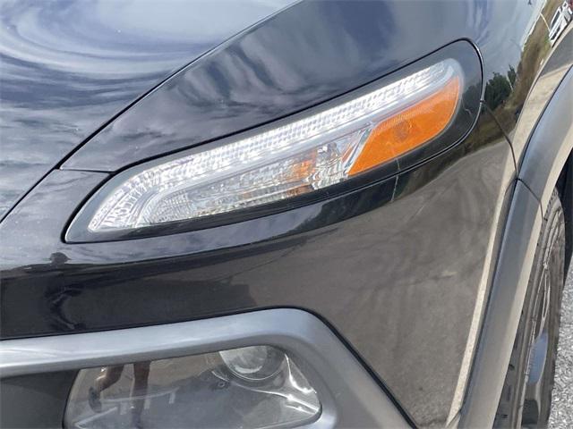used 2014 Jeep Cherokee car, priced at $11,920