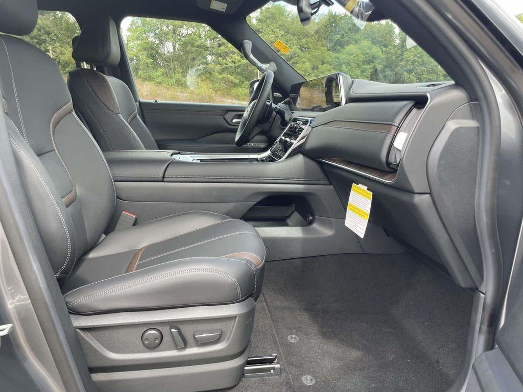 new 2025 Nissan Armada car, priced at $68,722