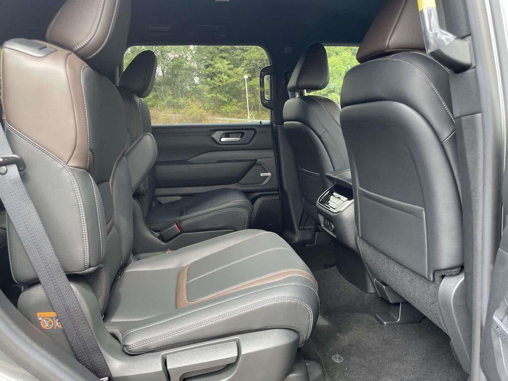 new 2025 Nissan Armada car, priced at $68,722
