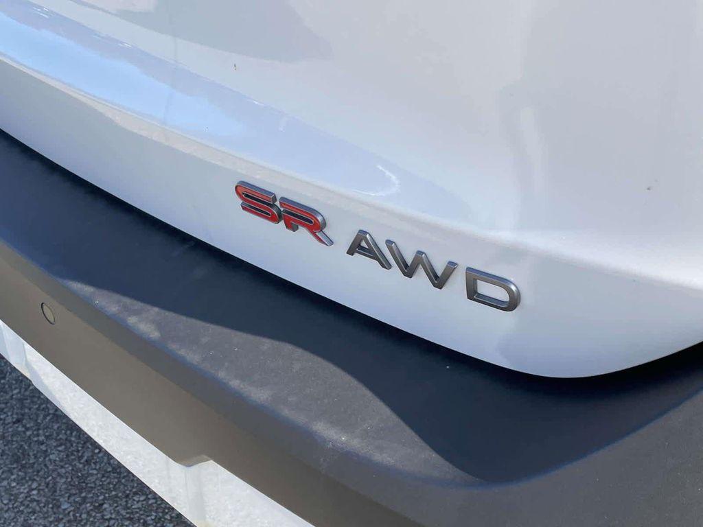 new 2025 Nissan Kicks car, priced at $28,028