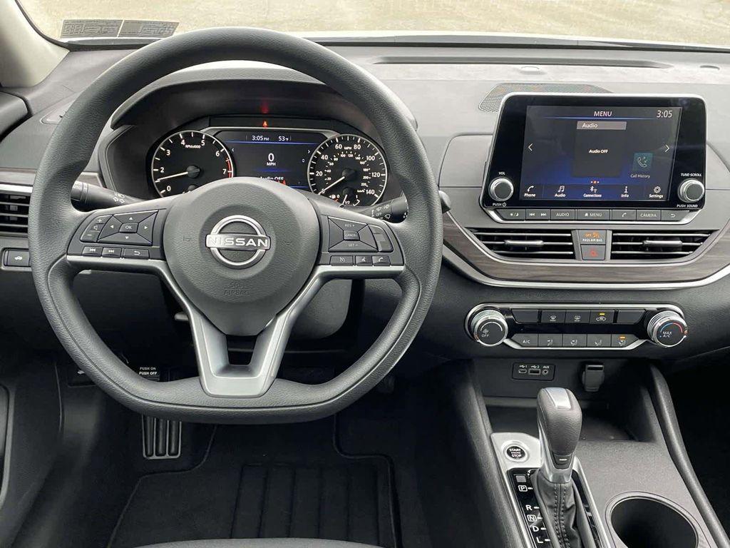 new 2025 Nissan Altima car, priced at $27,572
