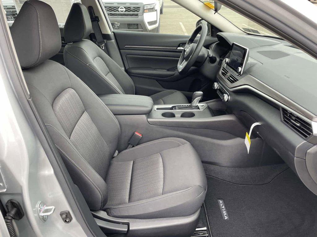 new 2025 Nissan Altima car, priced at $27,572