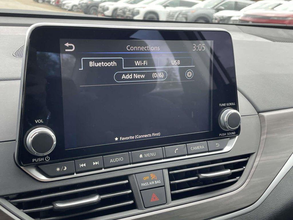 new 2025 Nissan Altima car, priced at $27,572