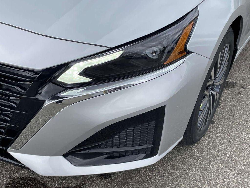 new 2025 Nissan Altima car, priced at $27,572