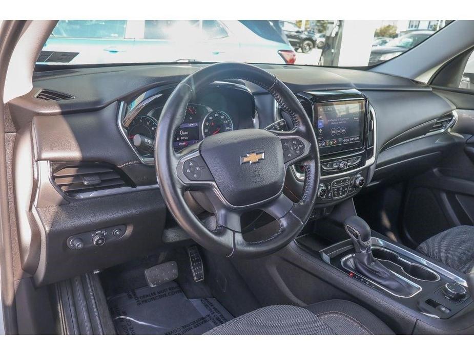 used 2021 Chevrolet Traverse car, priced at $28,618