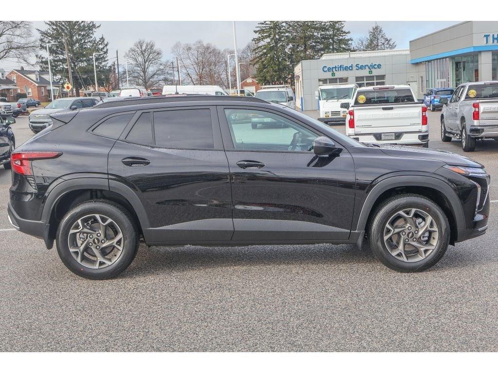 new 2025 Chevrolet Trax car, priced at $25,760