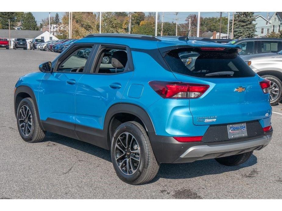 new 2025 Chevrolet TrailBlazer car, priced at $26,499