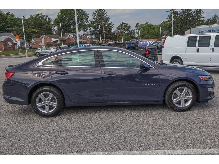 new 2025 Chevrolet Malibu car, priced at $25,499