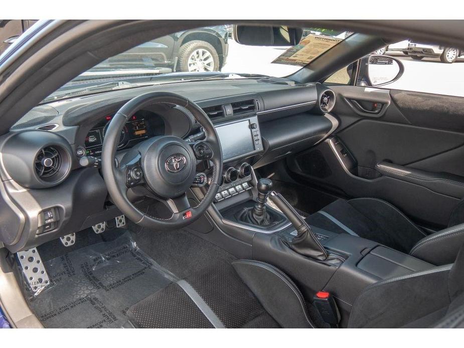 used 2023 Toyota GR86 car, priced at $31,999