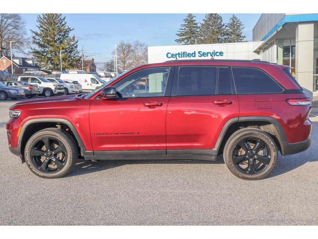 used 2023 Jeep Grand Cherokee car, priced at $33,999