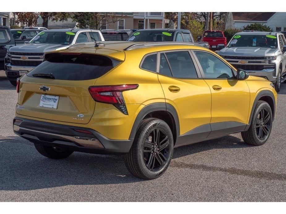 new 2025 Chevrolet Trax car, priced at $26,125