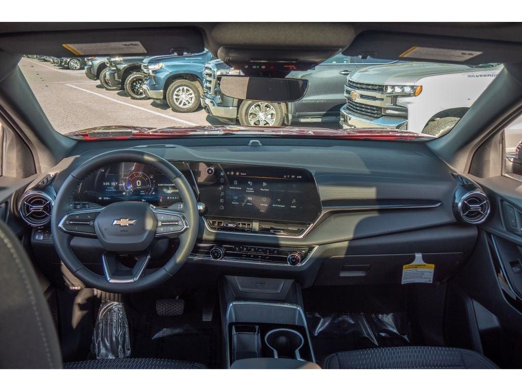 new 2025 Chevrolet Equinox car, priced at $30,499