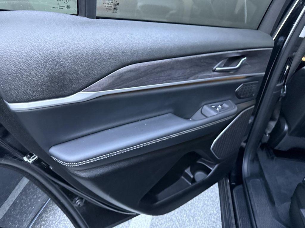 used 2022 Jeep Grand Cherokee L car, priced at $31,729