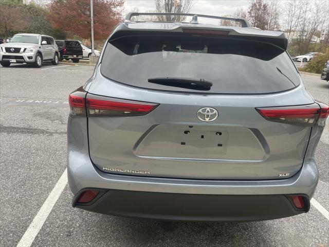 used 2023 Toyota Highlander car, priced at $36,999