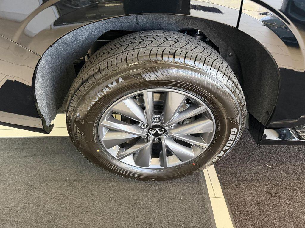 new 2026 INFINITI QX80 car, priced at $89,475