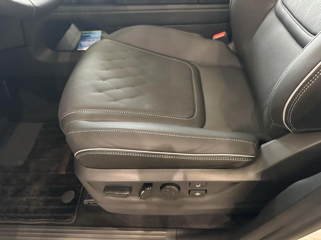 new 2026 INFINITI QX80 car, priced at $116,435