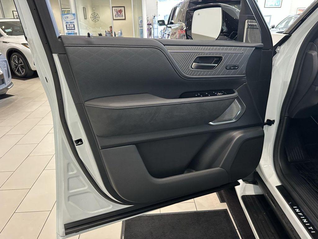 new 2026 INFINITI QX80 car, priced at $116,435