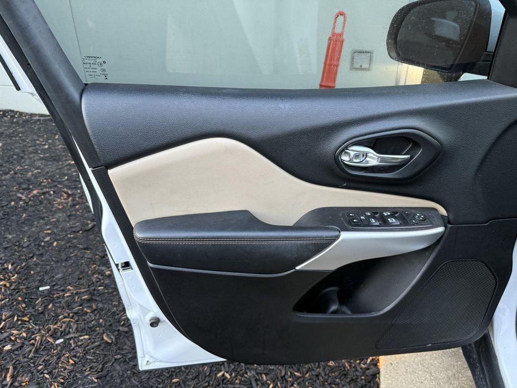 used 2018 Jeep Cherokee car, priced at $14,890