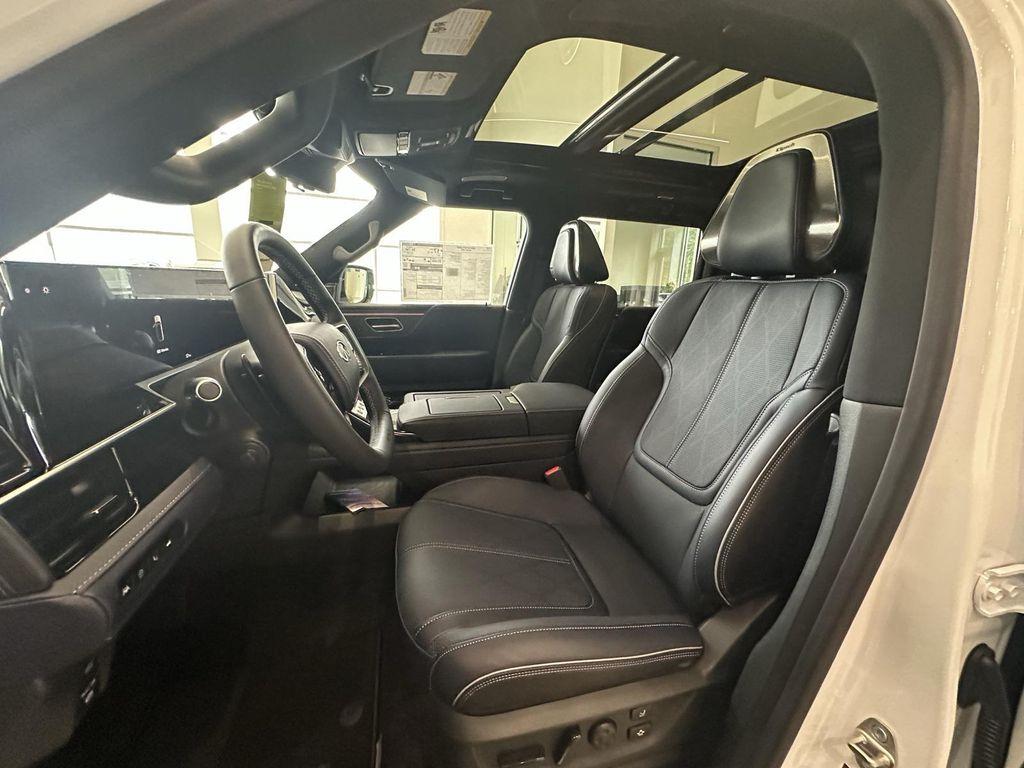 new 2026 INFINITI QX80 car, priced at $107,585