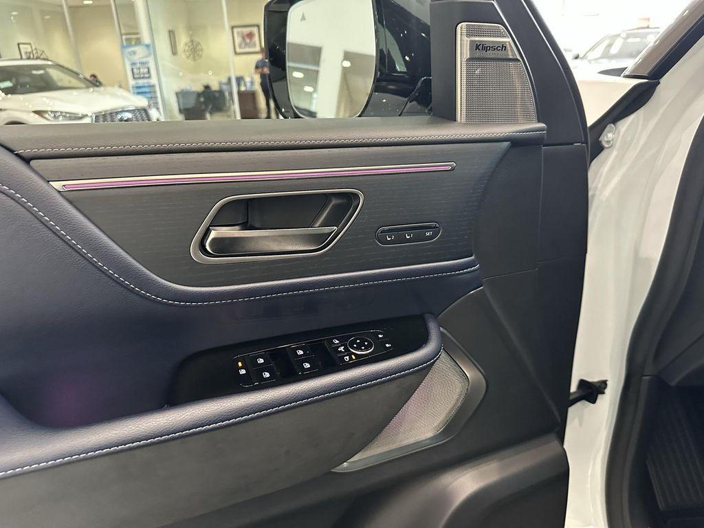 new 2026 INFINITI QX80 car, priced at $107,585