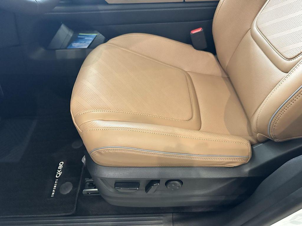 new 2026 INFINITI QX80 car, priced at $98,480