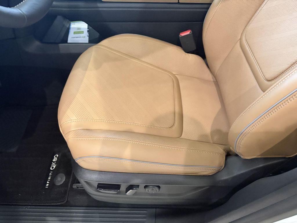 new 2026 INFINITI QX80 car, priced at $95,544