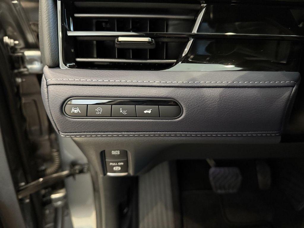 new 2026 INFINITI QX80 car, priced at $104,835