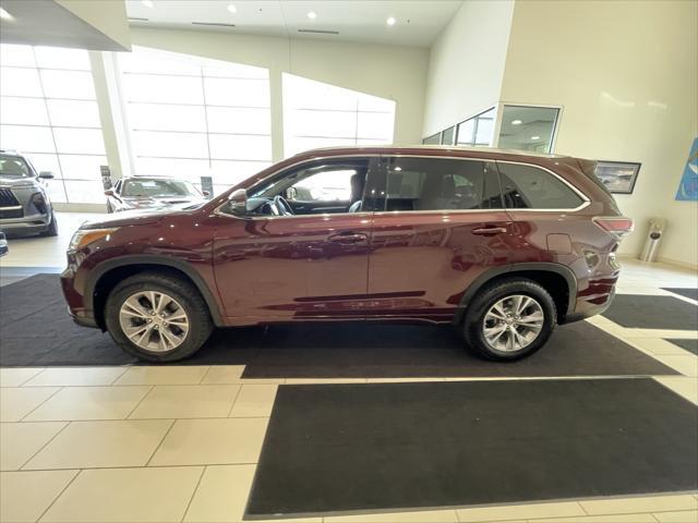 used 2015 Toyota Highlander car, priced at $20,270