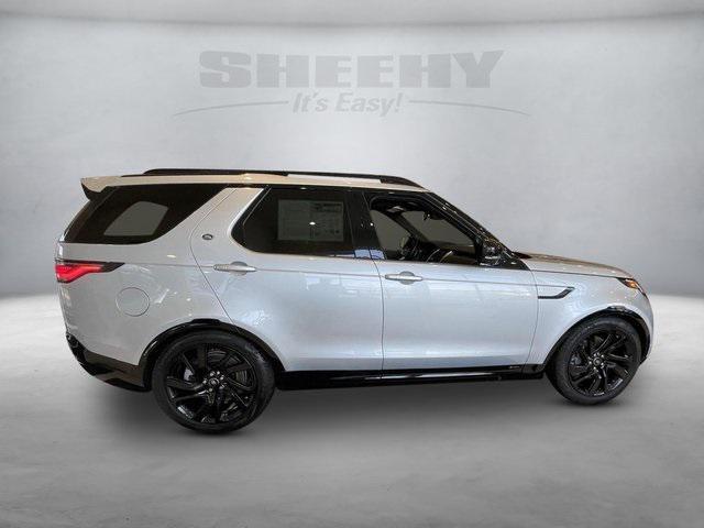 used 2022 Land Rover Discovery car, priced at $40,370