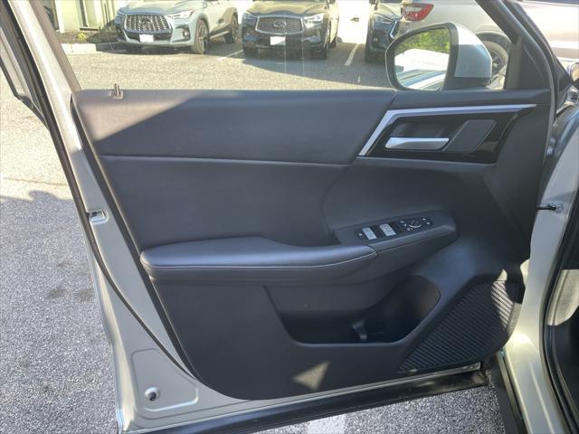 used 2024 Mitsubishi Outlander car, priced at $28,957