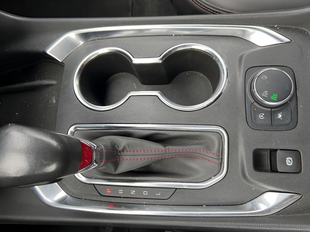 used 2022 Chevrolet Traverse car, priced at $29,485