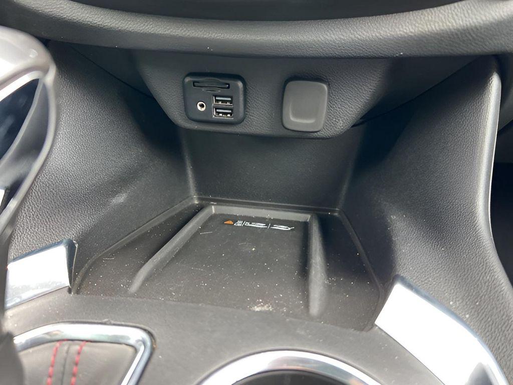 used 2022 Chevrolet Traverse car, priced at $29,485