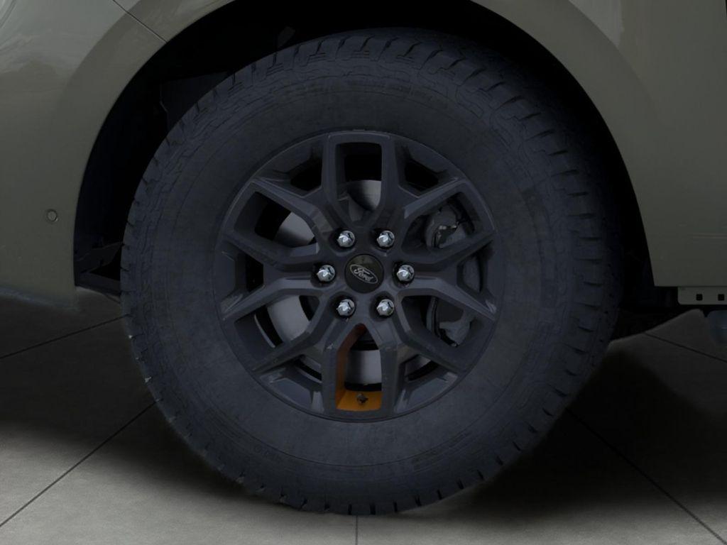 new 2025 Ford Expedition car, priced at $82,182