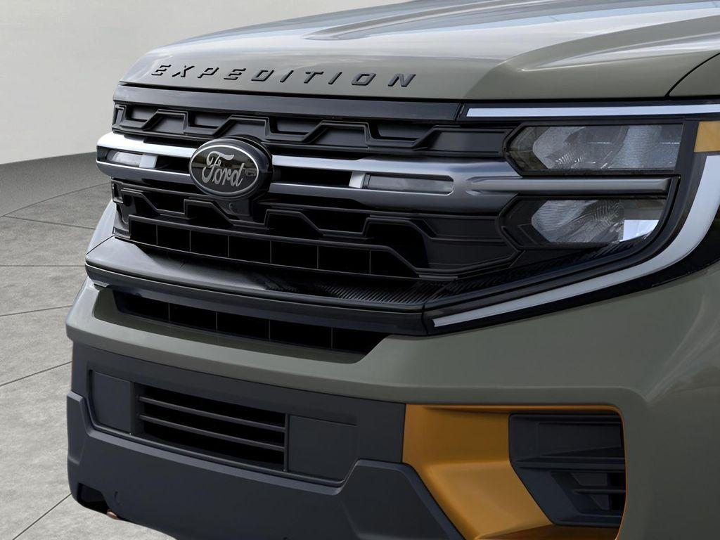 new 2025 Ford Expedition car, priced at $82,182