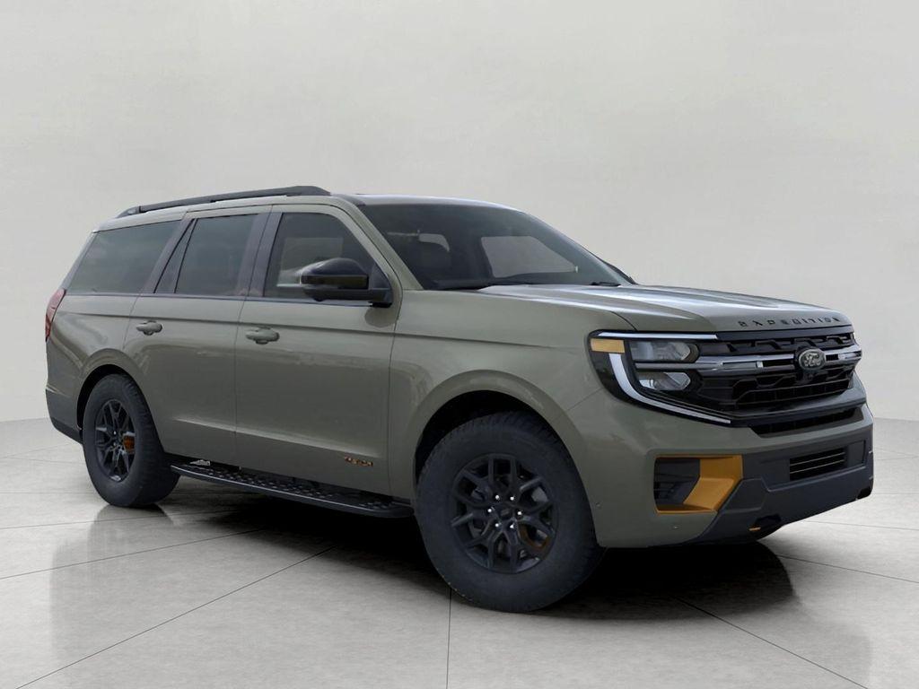 new 2025 Ford Expedition car, priced at $82,182