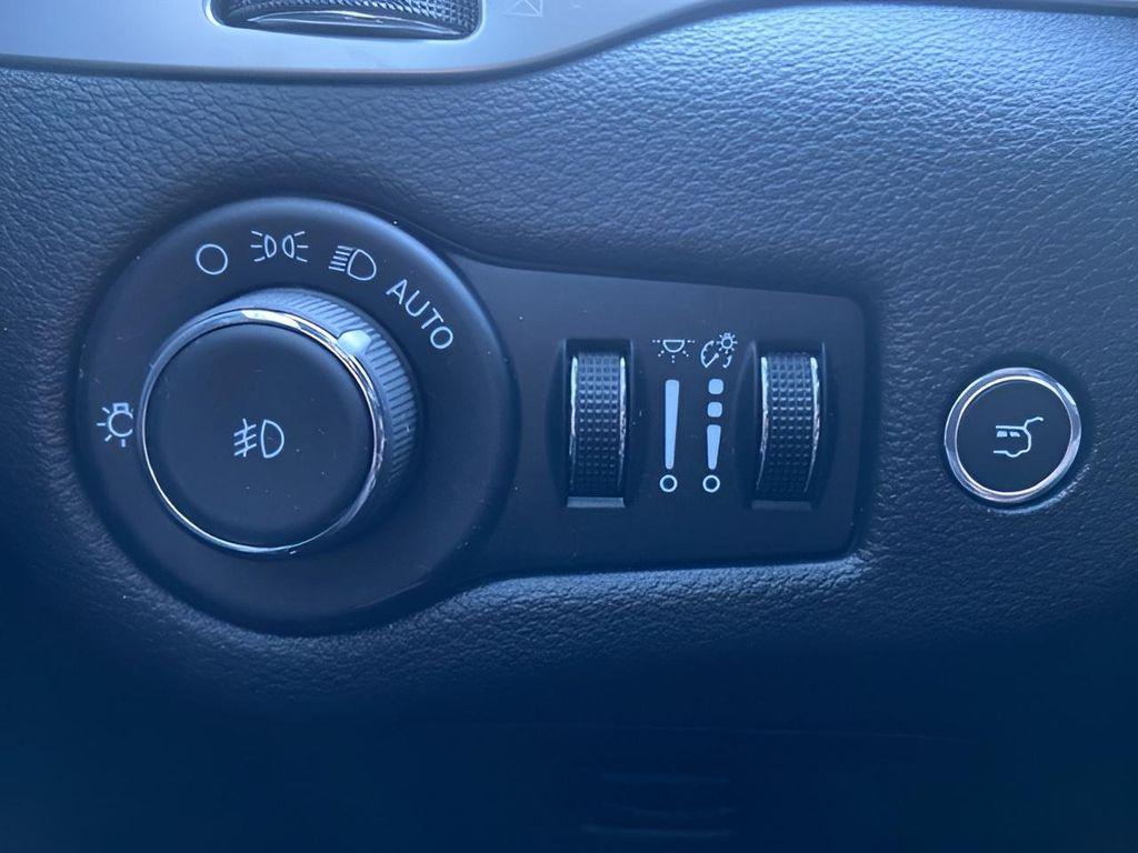 used 2021 Jeep Cherokee car, priced at $20,348