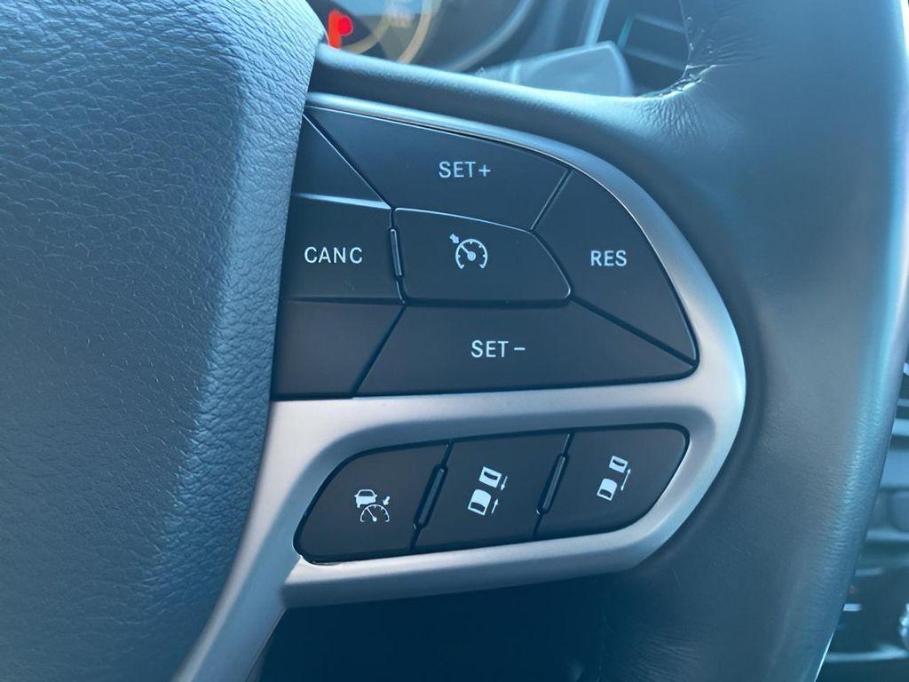 used 2021 Jeep Cherokee car, priced at $20,348