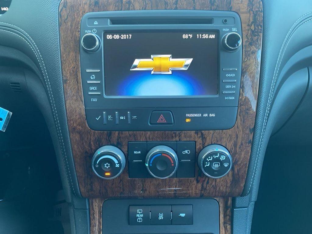 used 2014 Chevrolet Traverse car, priced at $11,000