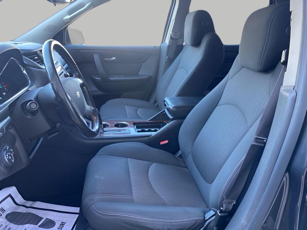 used 2014 Chevrolet Traverse car, priced at $11,000