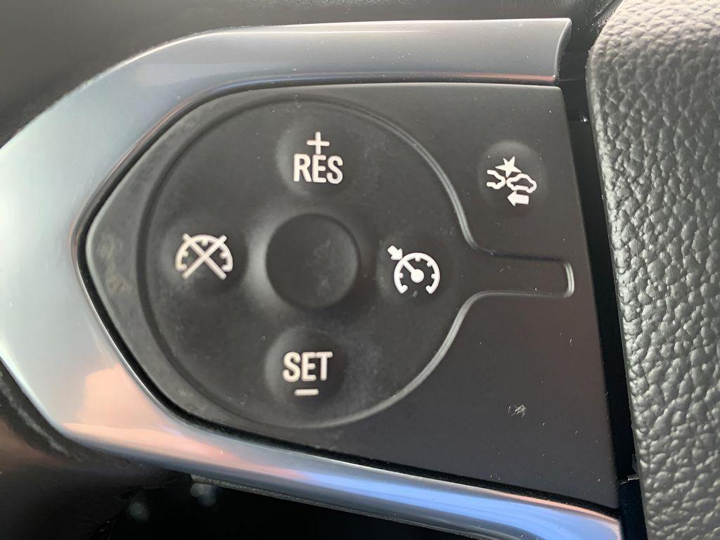 used 2022 Chevrolet Traverse car, priced at $20,971